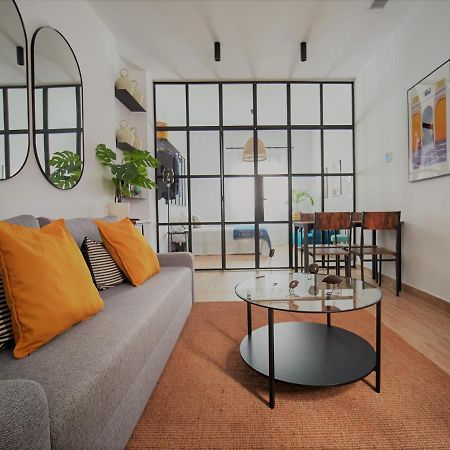 Pelicano Seville Apartments Buitenkant foto