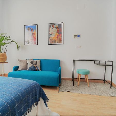Pelicano Seville Apartments Buitenkant foto
