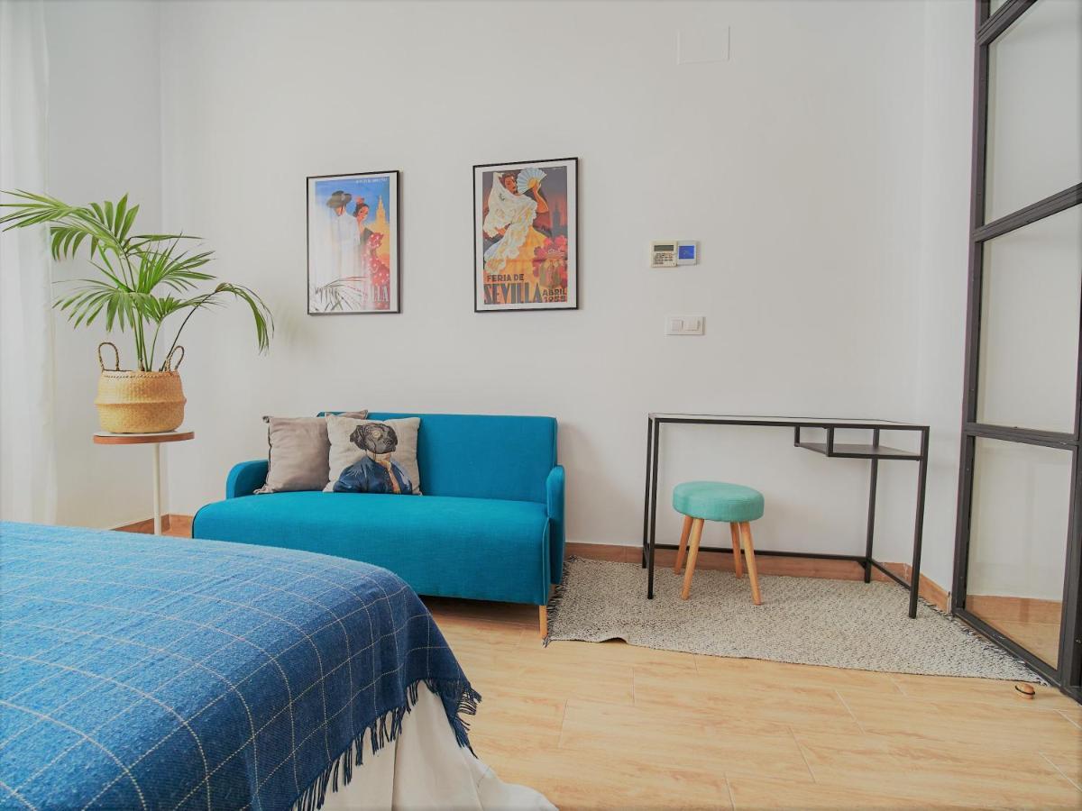 Pelicano Seville Apartments Buitenkant foto